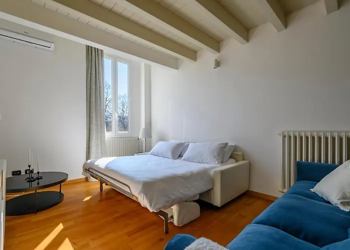 Bolognacentro 2bedr And Terrace Near Station * Boloňa