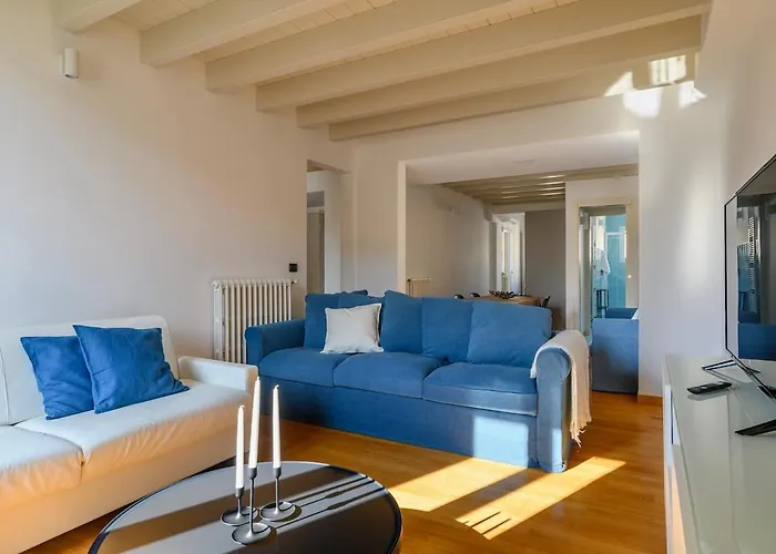 Bolognacentro 2bedr And Terrace Near Station Boloňa