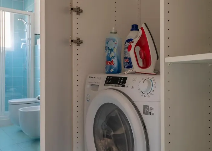 Bolognacentro 2bedr&terrace Near Station Appartamento *