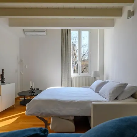 Bolognacentro 2bedr And Terrace Near Station * Boloňa